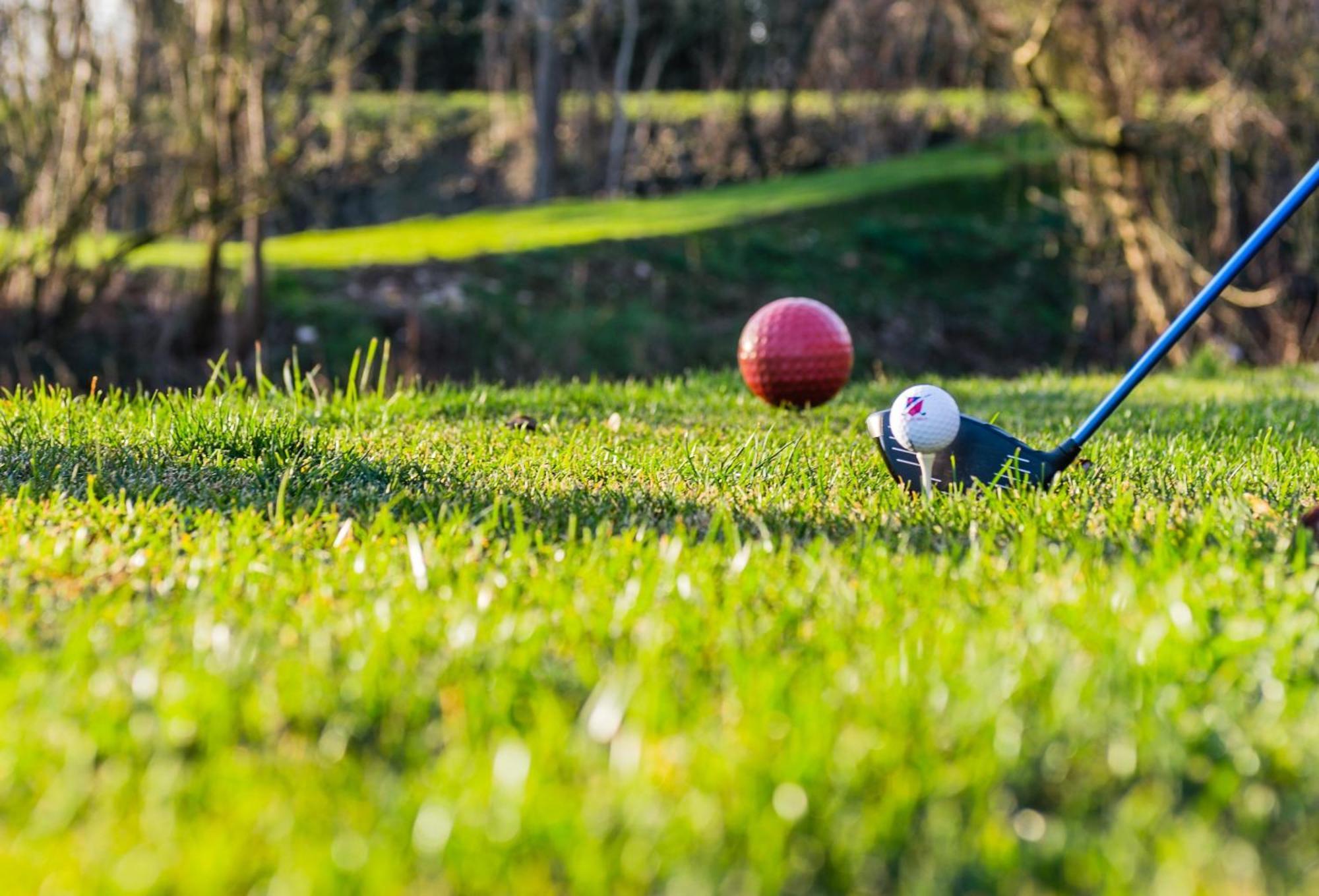 Locanda Golf Musella Сан Мартино Буон Алберго Екстериор снимка